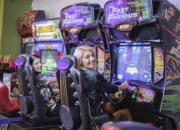 游戏试玩模拟器-C9险胜EDG，Xiaohu拿下关键大龙入围赛3:2