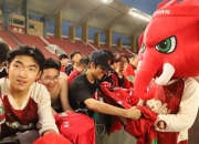 开云官网-关于热门球队展现出众表现，球迷热情不减！的信息