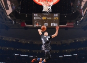 开云棋牌-欧冠半决赛之夜，班凯罗如何成为攻防转换的绝对核心