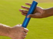 开云棋牌官网-赛道上的绝对统治，红牛车队横扫索伯，佩雷兹带队取胜