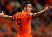 开云棋牌下载-银箭孤星，拉塞尔扛起全队，法拉利险胜红牛二队的背后