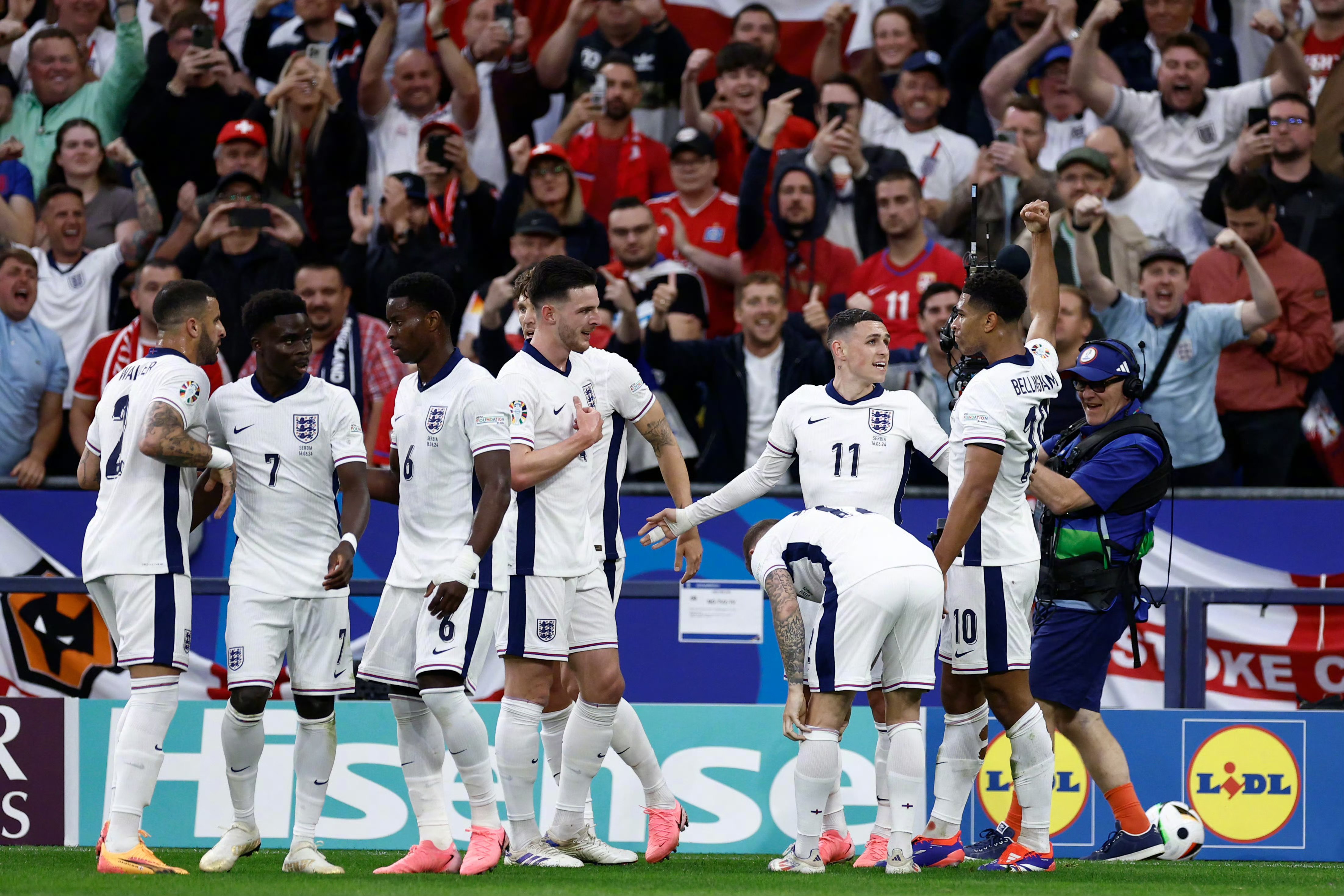 关于令人期待的欧预赛比赛中,精彩纷呈的对局拉开帷幕的信息 关于令人期待的欧预赛比赛中,精彩纷呈的对局拉开帷幕的信息