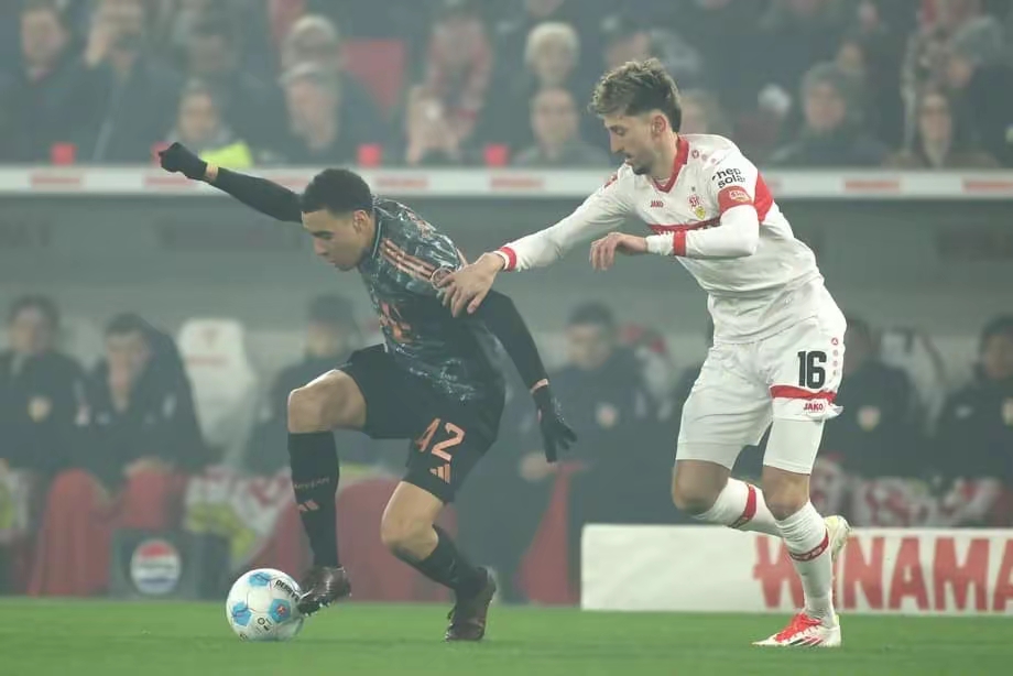 斯图加特队客场战平，德国联赛排名不断波动的简单介绍