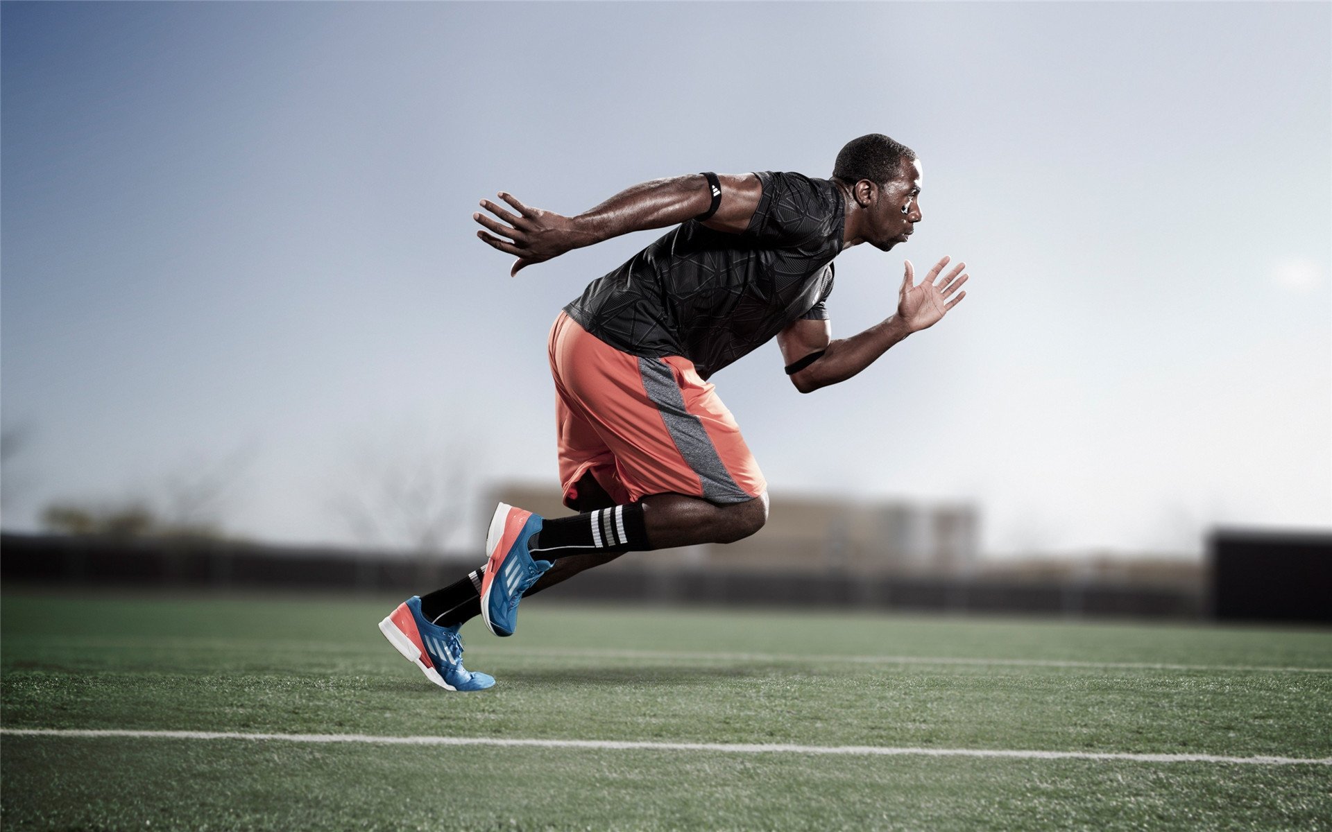 伊萨克攻防两端统治赛场,伊朗战术体系完美压制AC米兰