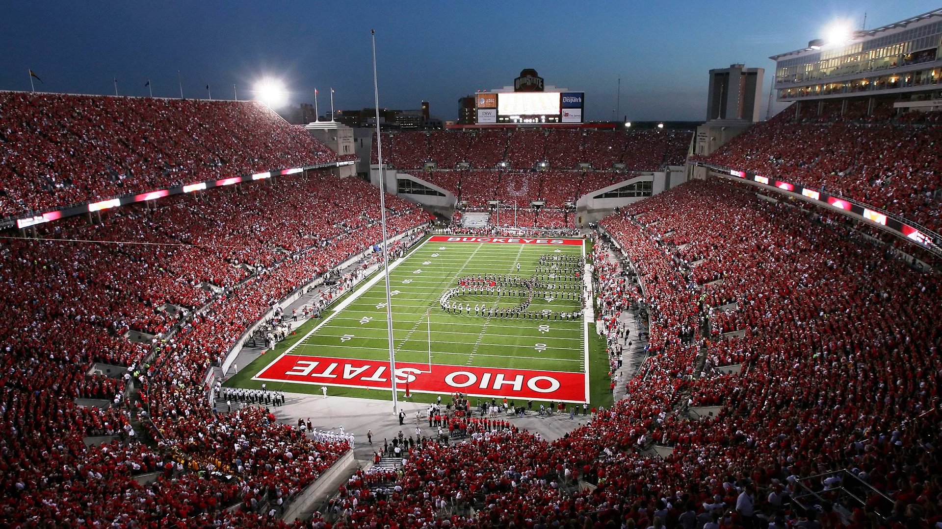 F1年度争冠焦点战，维斯塔潘的英格兰狂胜乌拉圭式统治